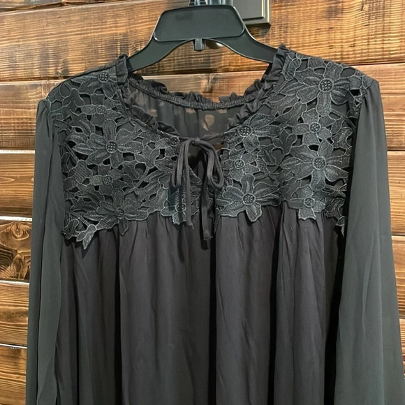 Torrid Cute Top - Picture 4 of 13